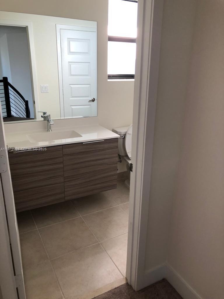 16045 NW 87th Ct, Miami Lakes FL 33018