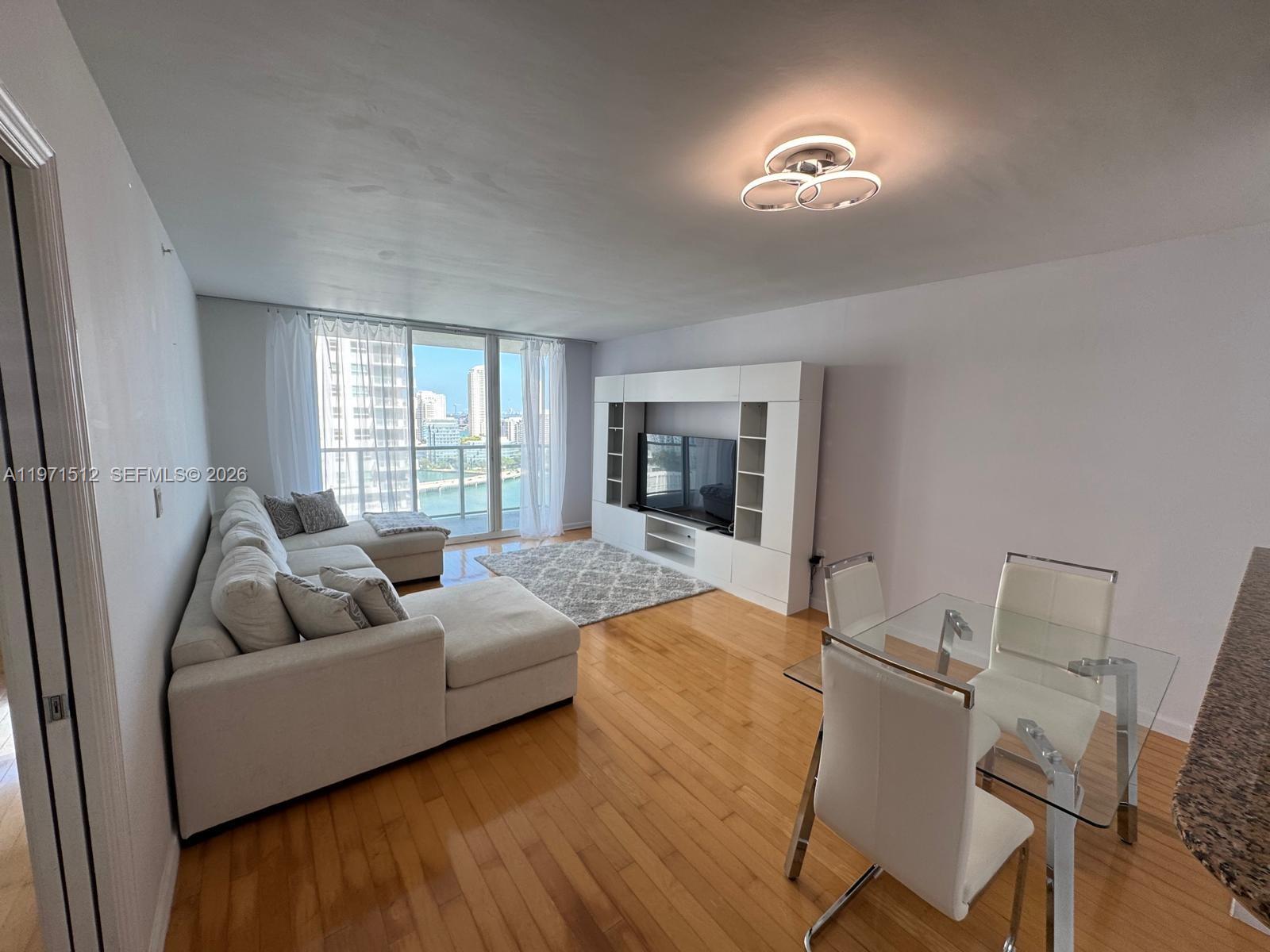 1155 Brickell Bay Dr #2306, Miami FL 33131