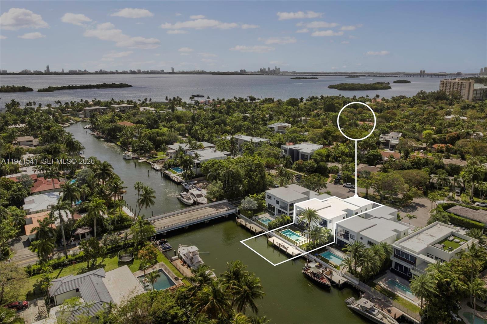 885 NE 76th St, Miami FL 33138