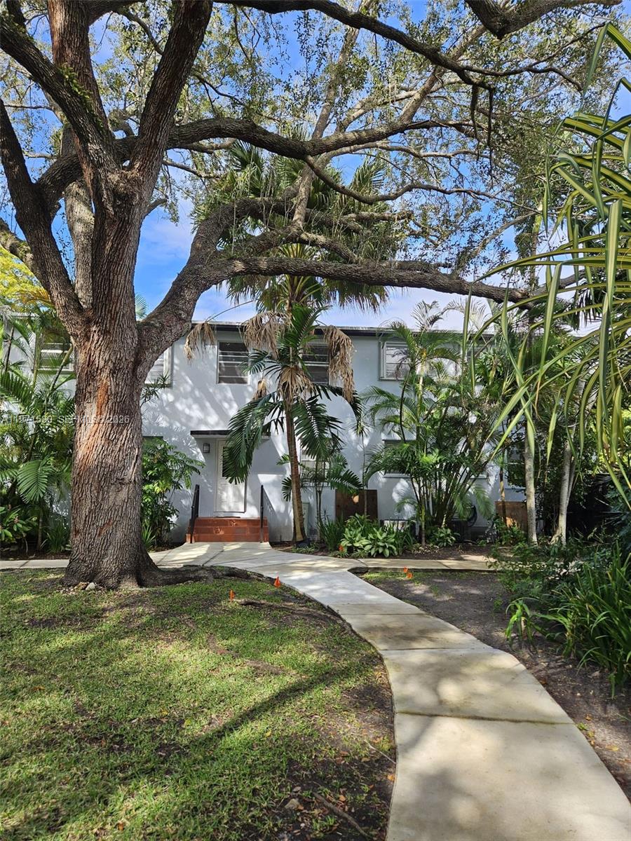 5660 SW 78th St #6A, Miami FL 33143