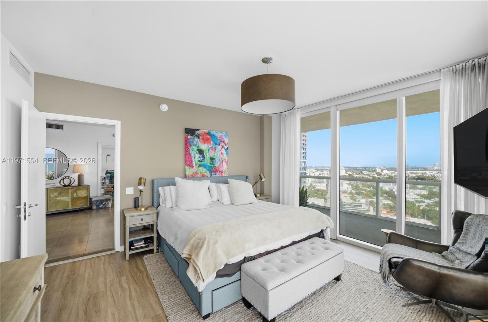 450 Alton Rd #2710, Miami Beach FL 33139