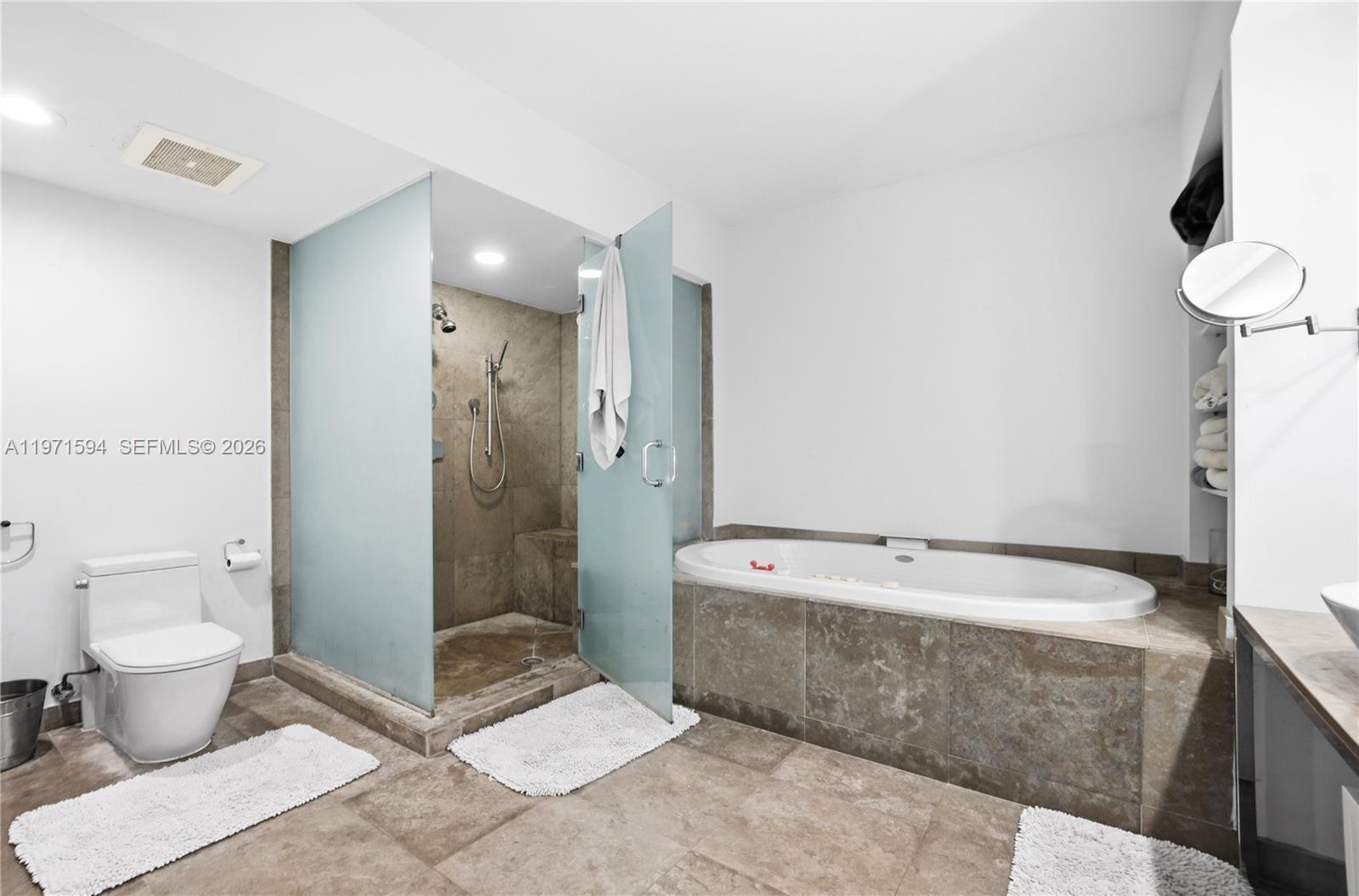 450 Alton Rd #2710, Miami Beach FL 33139
