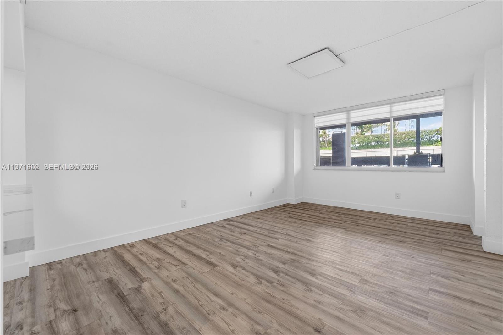 540 Brickell Key Dr #414, Miami FL 33131