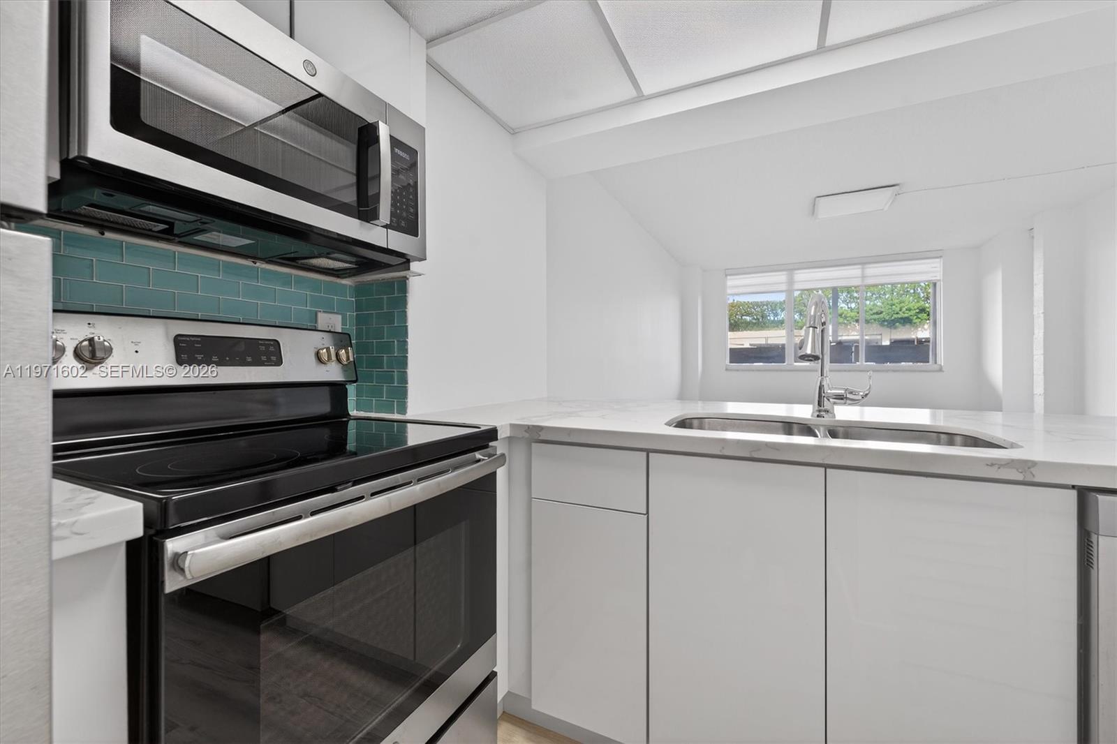 540 Brickell Key Dr #414, Miami FL 33131