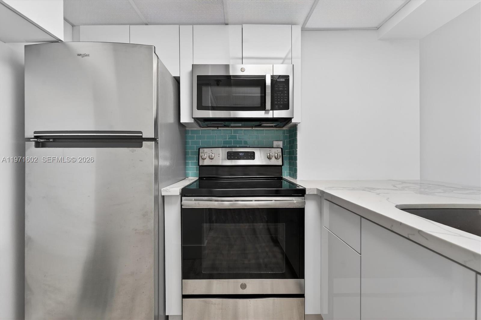 540 Brickell Key Dr #414, Miami FL 33131