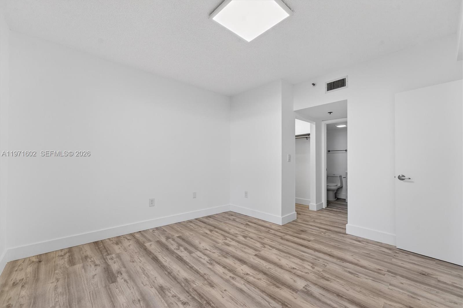 540 Brickell Key Dr #414, Miami FL 33131