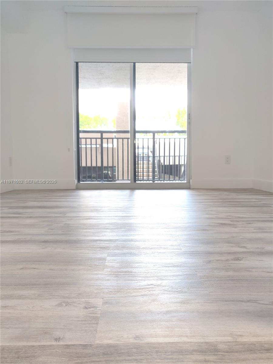 540 Brickell Key Dr #414, Miami FL 33131