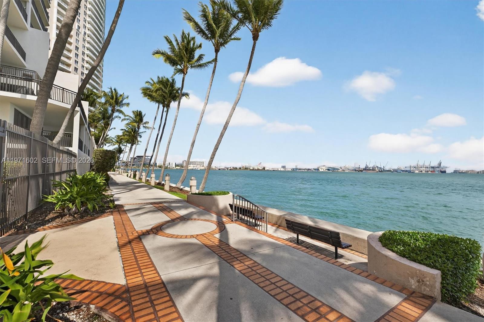 540 Brickell Key Dr #414, Miami FL 33131