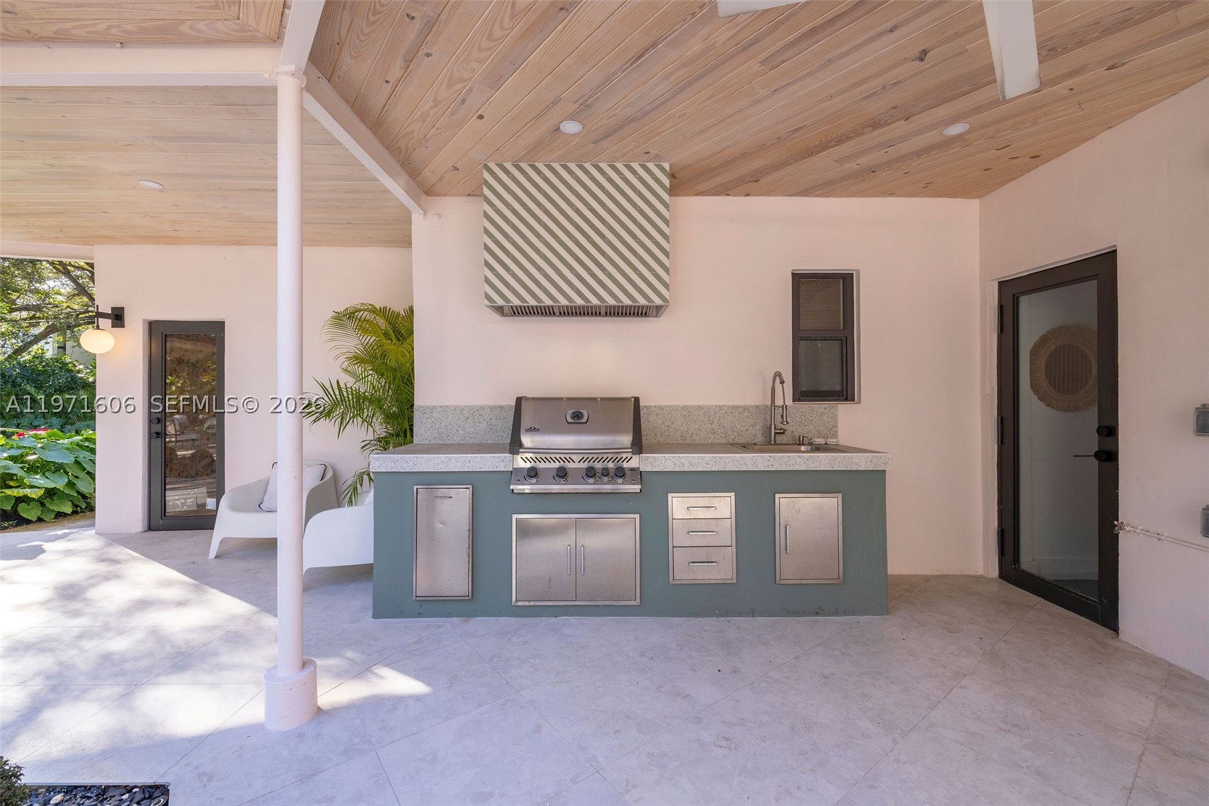 500 NE 96th St, Miami Shores FL 33138