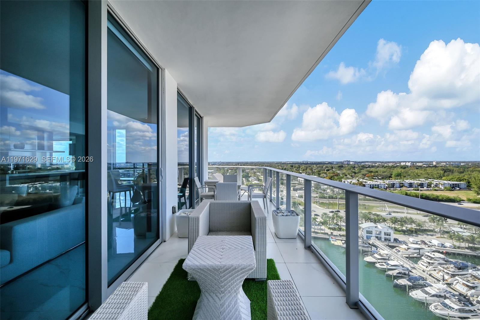 17111 Biscayne Blvd #1701, North Miami Beach FL 33160