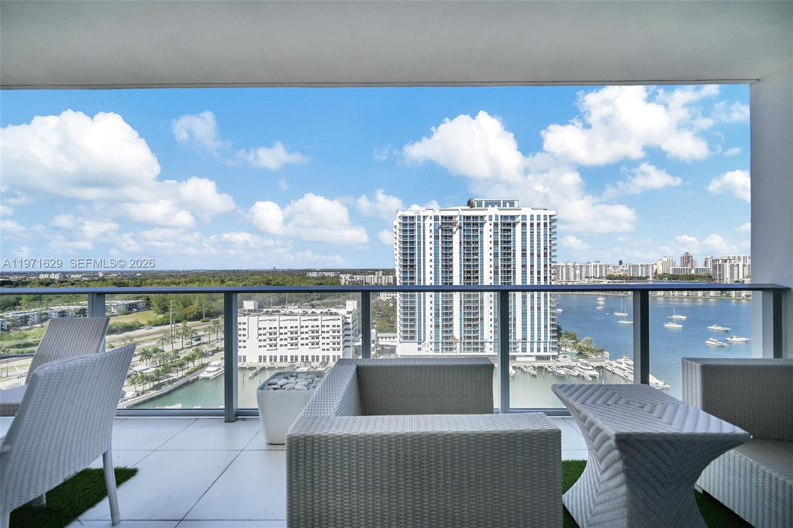 17111 Biscayne Blvd #1701, North Miami Beach FL 33160
