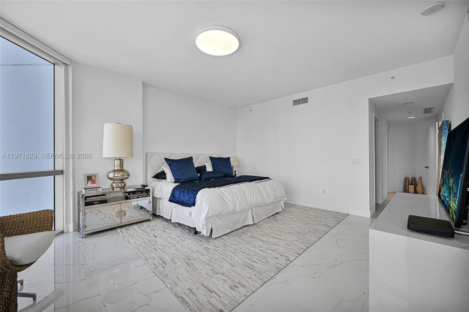 17111 Biscayne Blvd #1701, North Miami Beach FL 33160