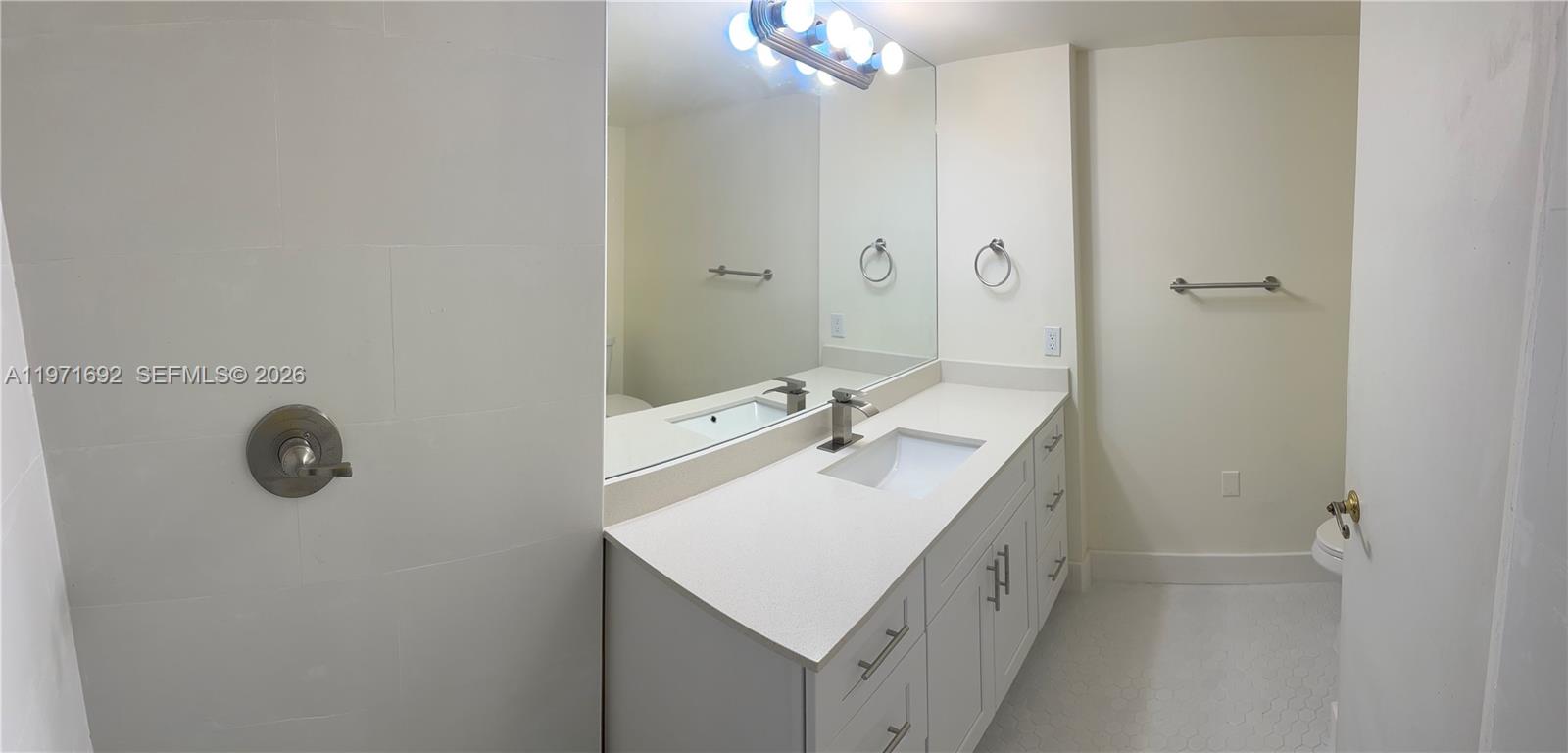 9001 SW 94 ST #113, Miami FL 33176