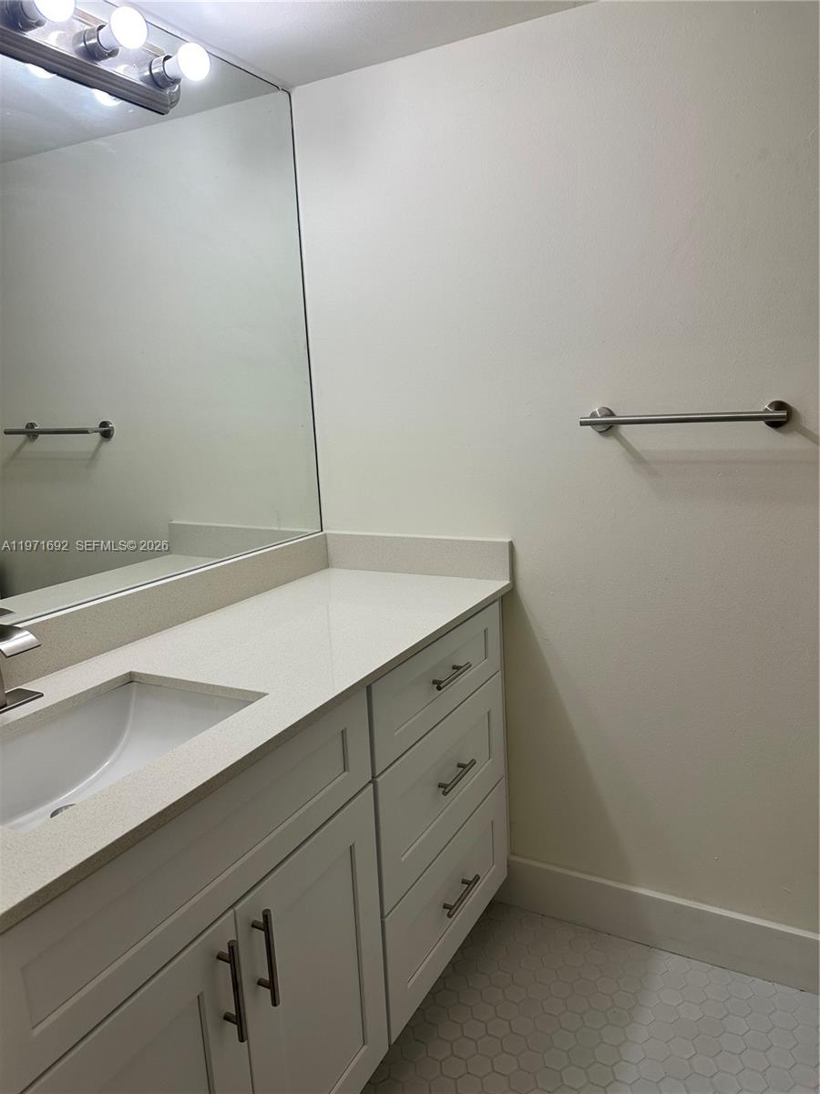 9001 SW 94 ST #113, Miami FL 33176