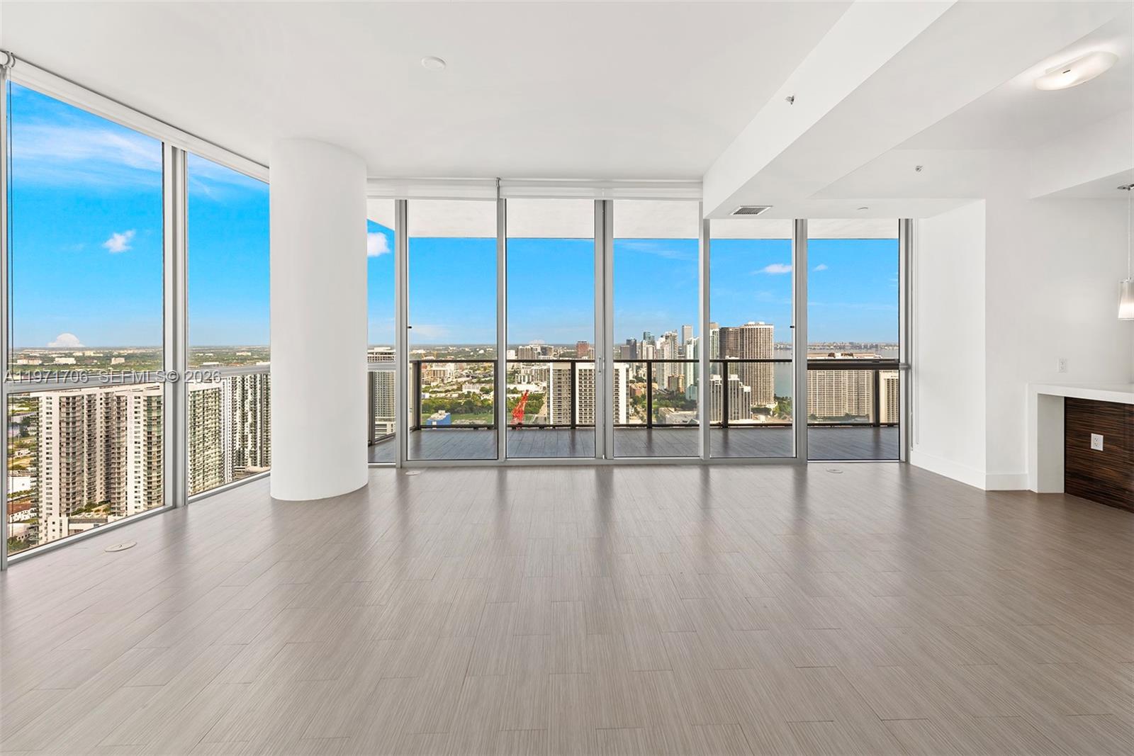 1100 Biscayne Blvd #4405, Miami FL 33132