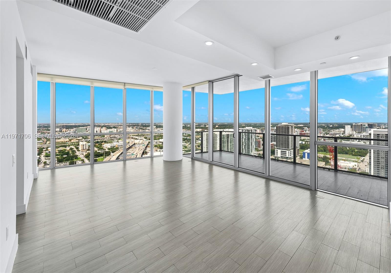 1100 Biscayne Blvd #4405, Miami FL 33132