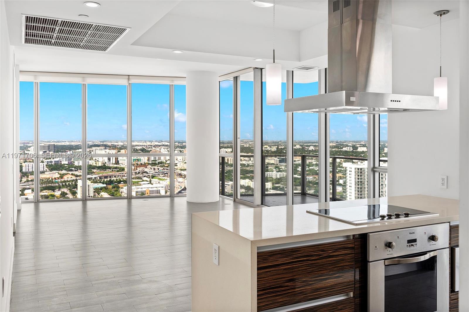 1100 Biscayne Blvd #4405, Miami FL 33132