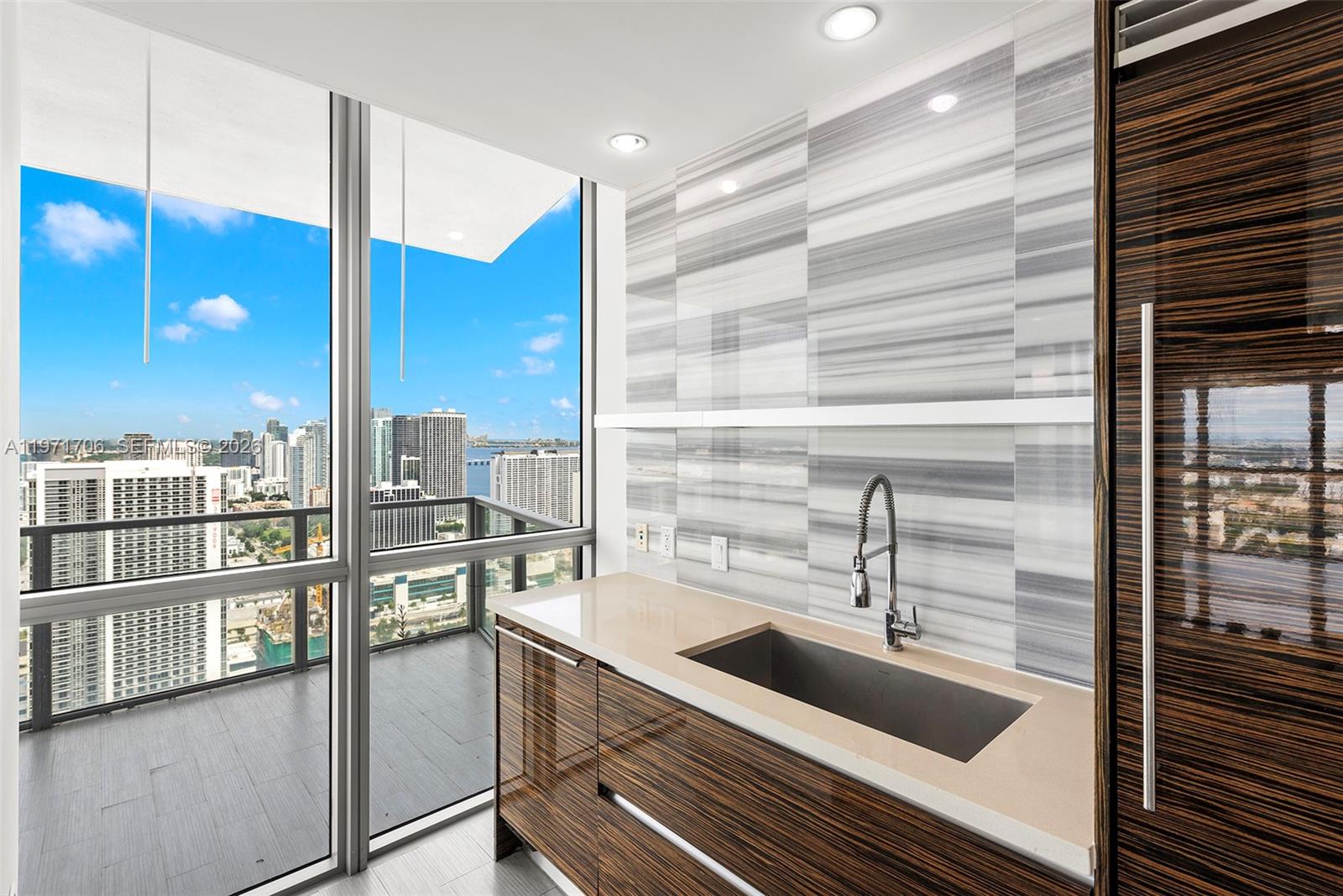 1100 Biscayne Blvd #4405, Miami FL 33132