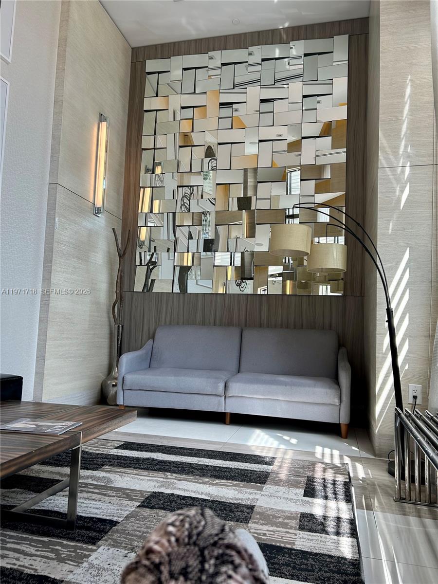 999 SW 1st Ave #2114, Miami FL 33130