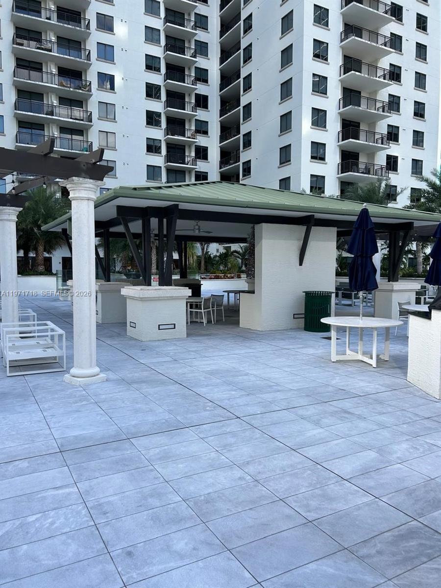 999 SW 1st Ave #2114, Miami FL 33130