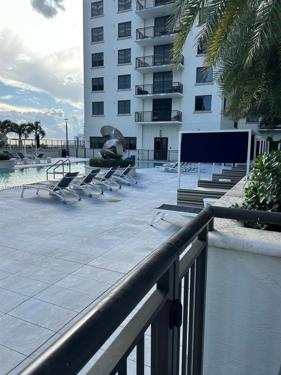 999 SW 1st Ave #2114, Miami FL 33130