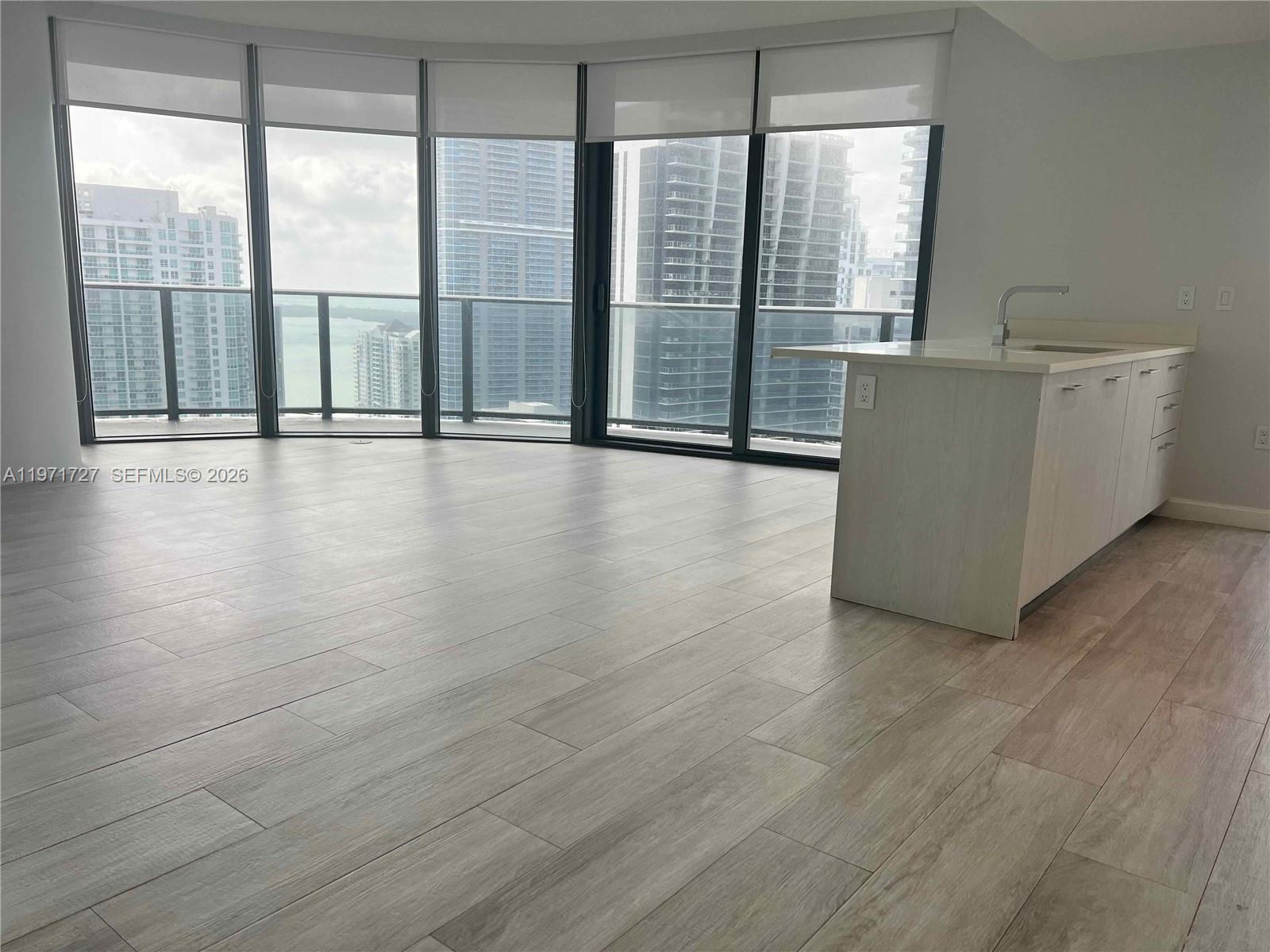 45 SW 9th St #3703, Miami FL 33130