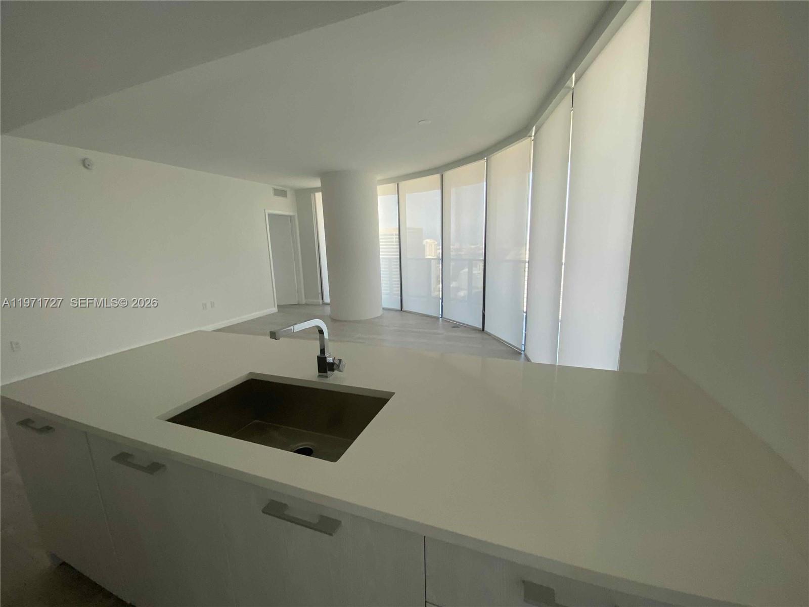 45 SW 9th St #3703, Miami FL 33130