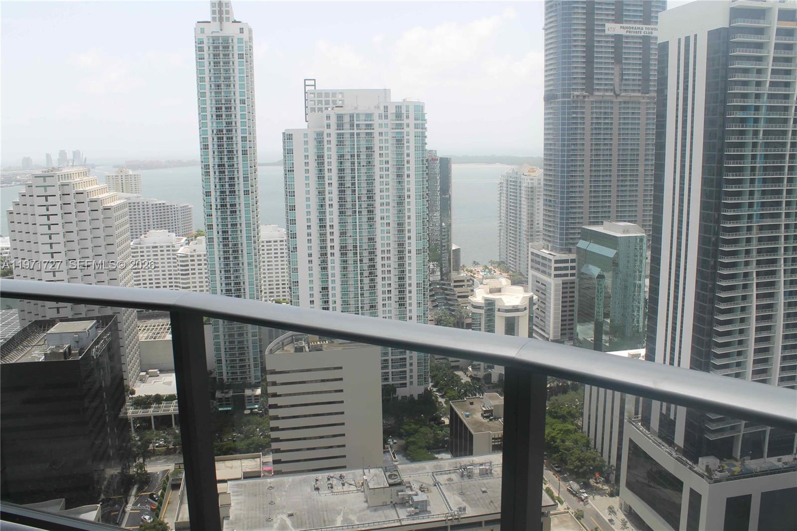 45 SW 9th St #3703, Miami FL 33130