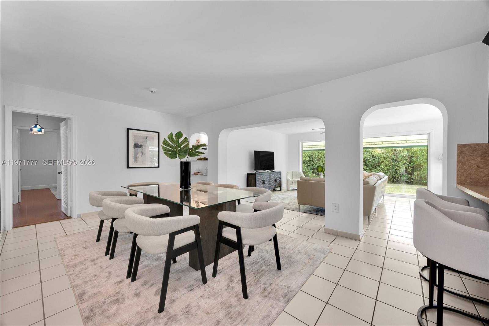 5680 SW 86th St, Miami FL 33143