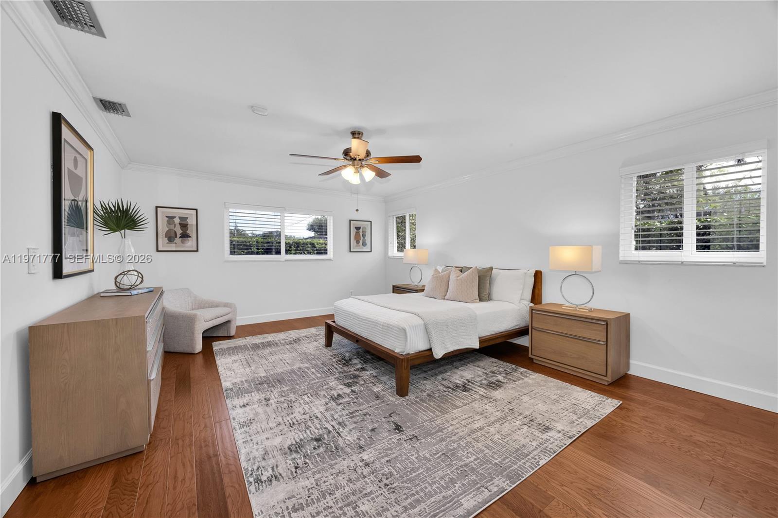 5680 SW 86th St, Miami FL 33143