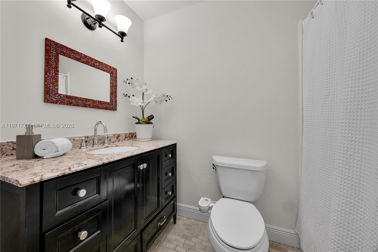 5680 SW 86th St, Miami FL 33143