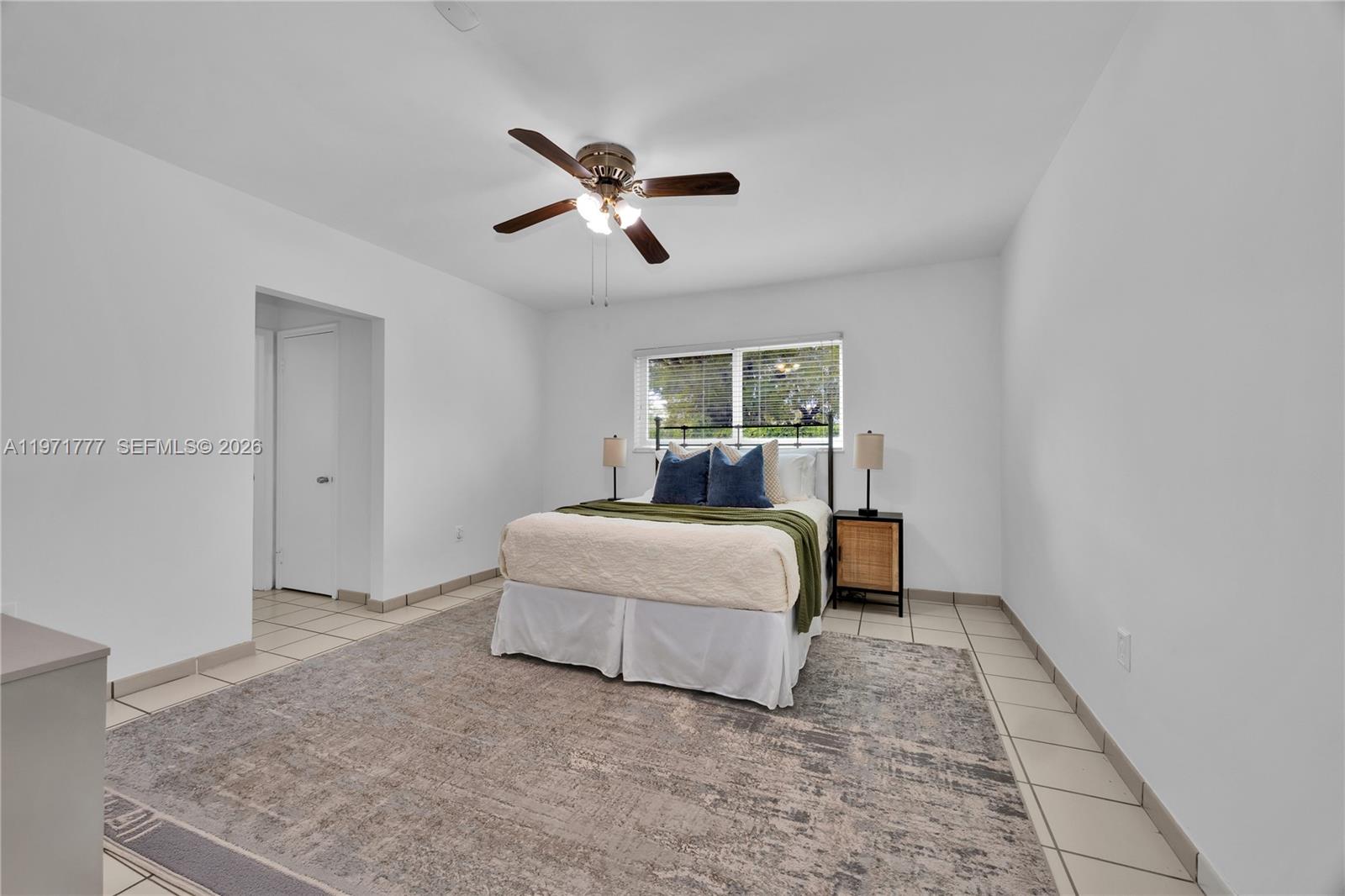 5680 SW 86th St, Miami FL 33143