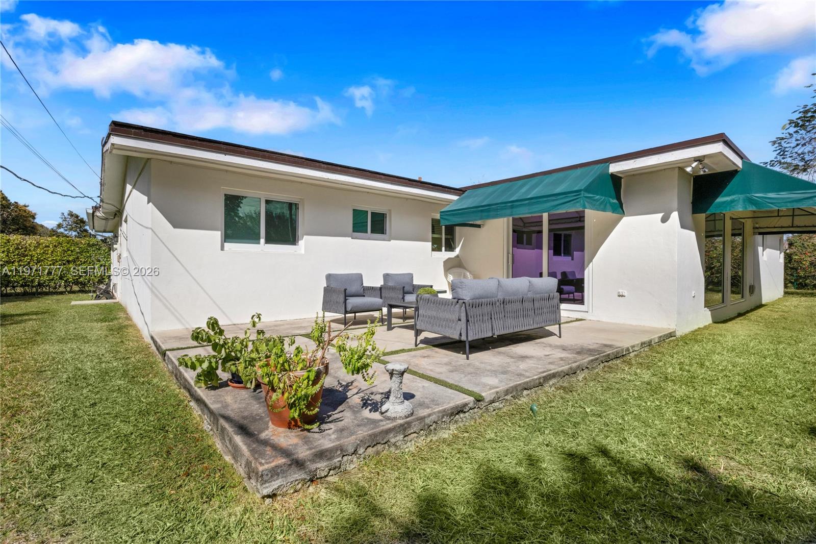 5680 SW 86th St, Miami FL 33143