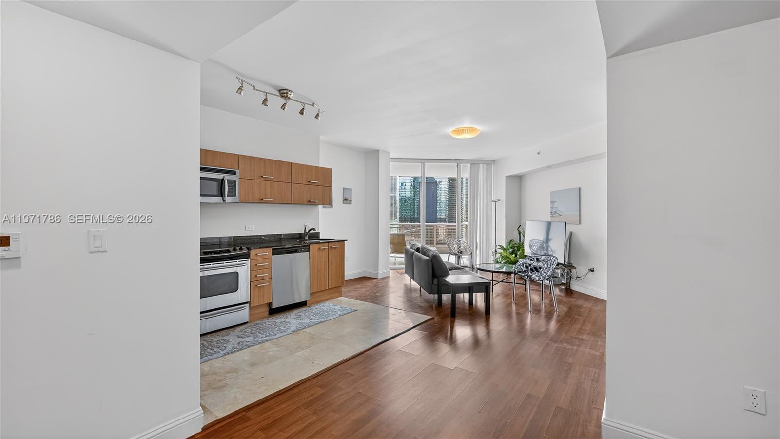 350 S Miami Ave #3108, Miami FL 33130