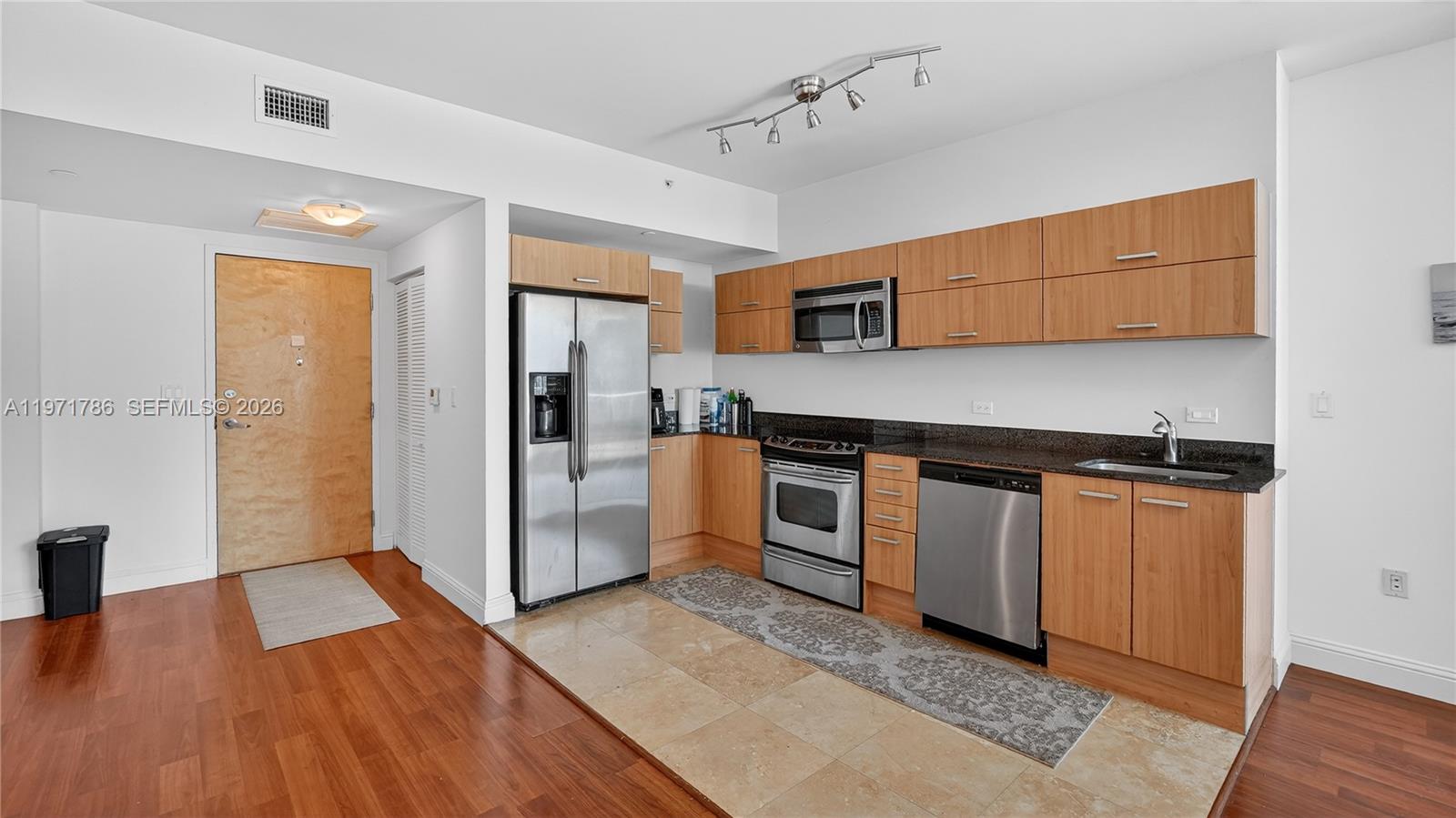 350 S Miami Ave #3108, Miami FL 33130