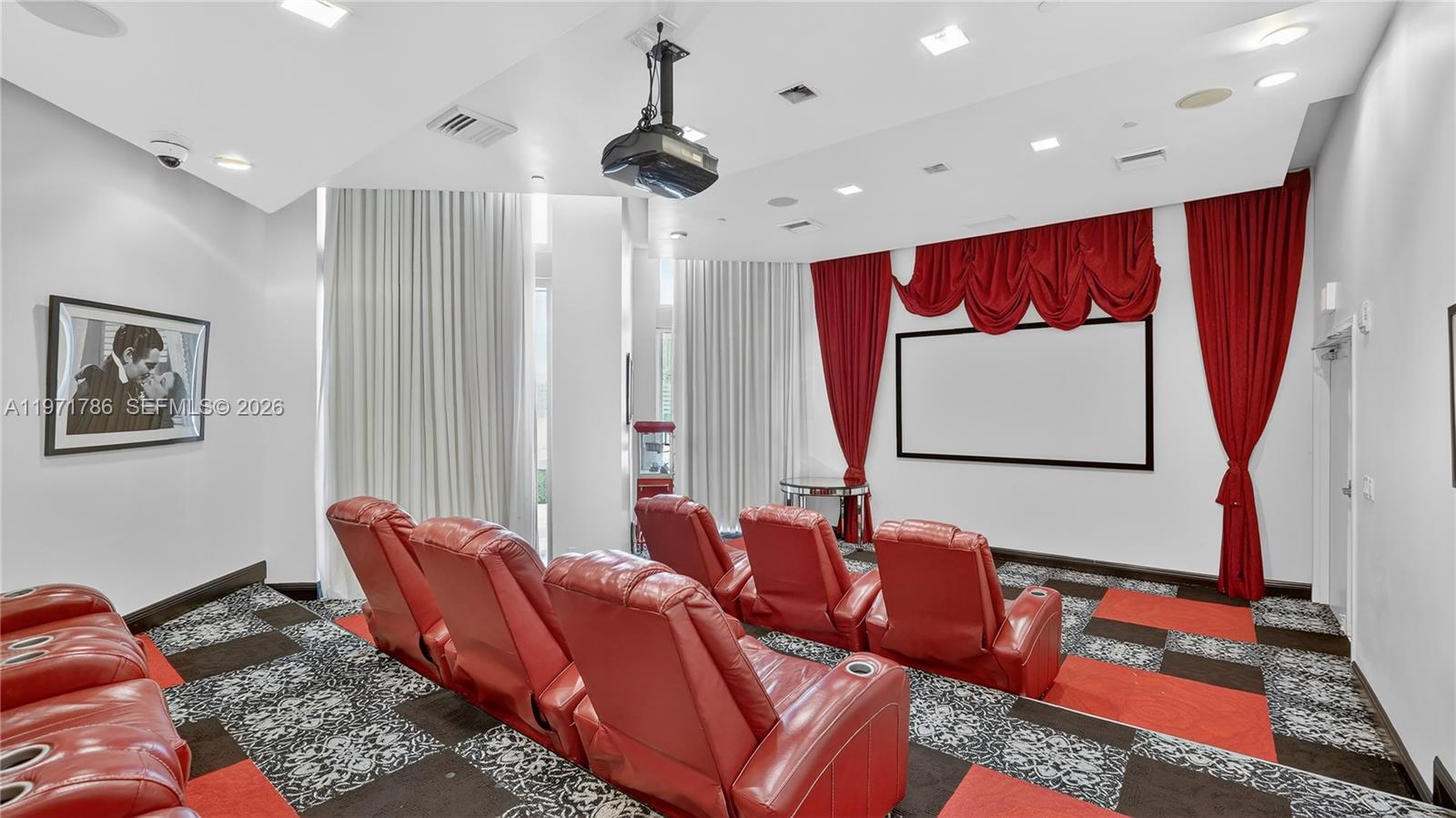 350 S Miami Ave #3108, Miami FL 33130