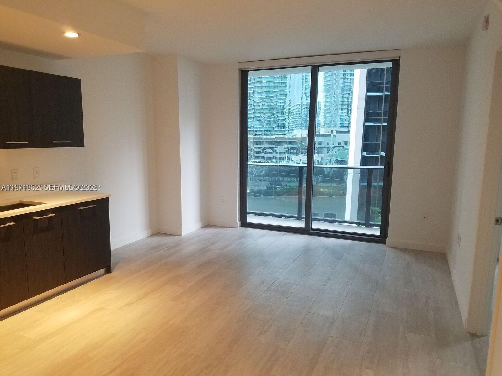 55 SW 9th St #1107, Miami FL 33130