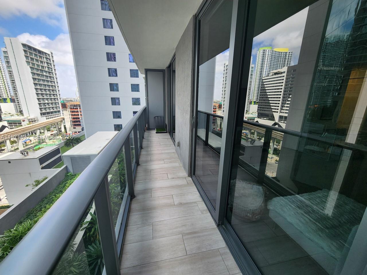 55 SW 9th St #1107, Miami FL 33130
