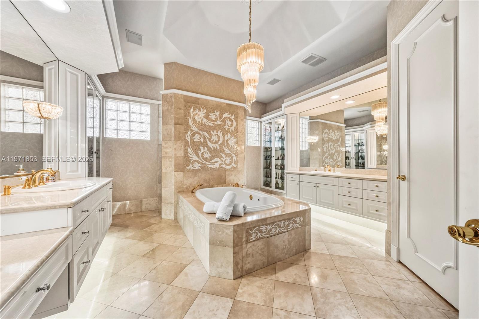 3520 Paddock Rd, Weston FL 33331