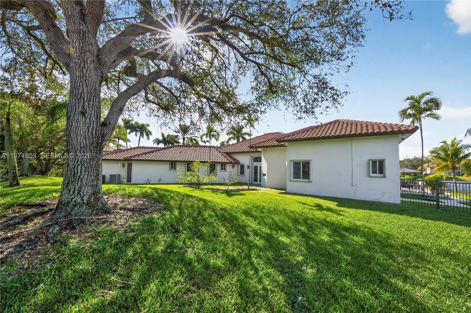 3520 Paddock Rd, Weston FL 33331