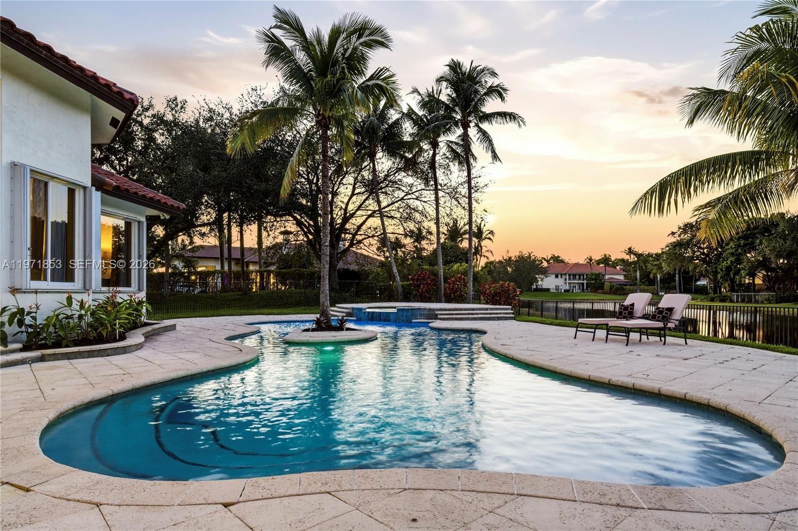 3520 Paddock Rd, Weston FL 33331