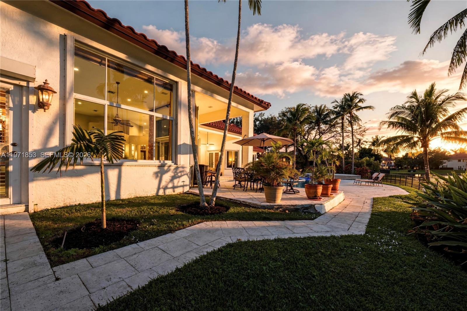 3520 Paddock Rd, Weston FL 33331