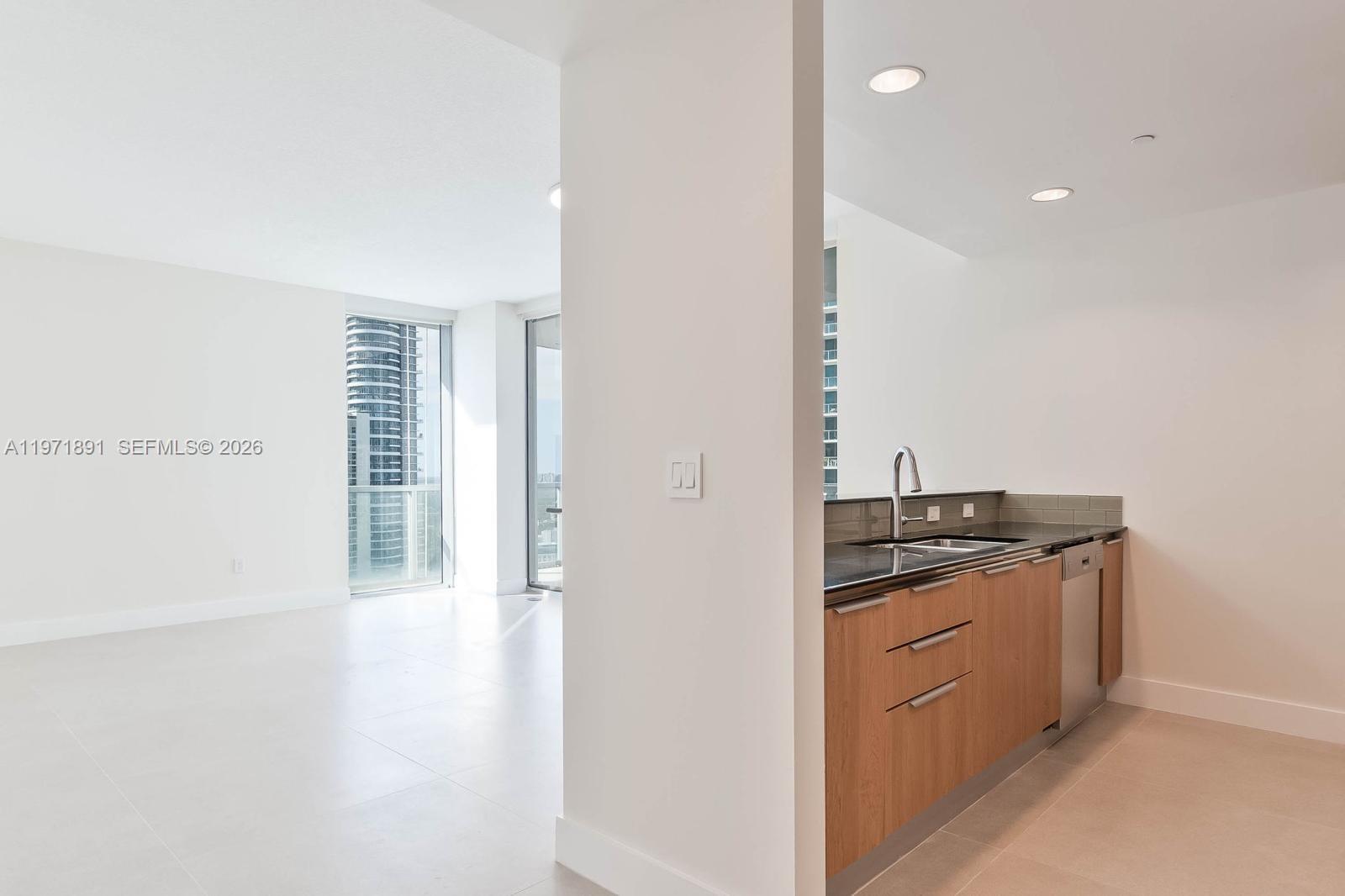 1050 Brickell Ave #3214, Miami FL 33131