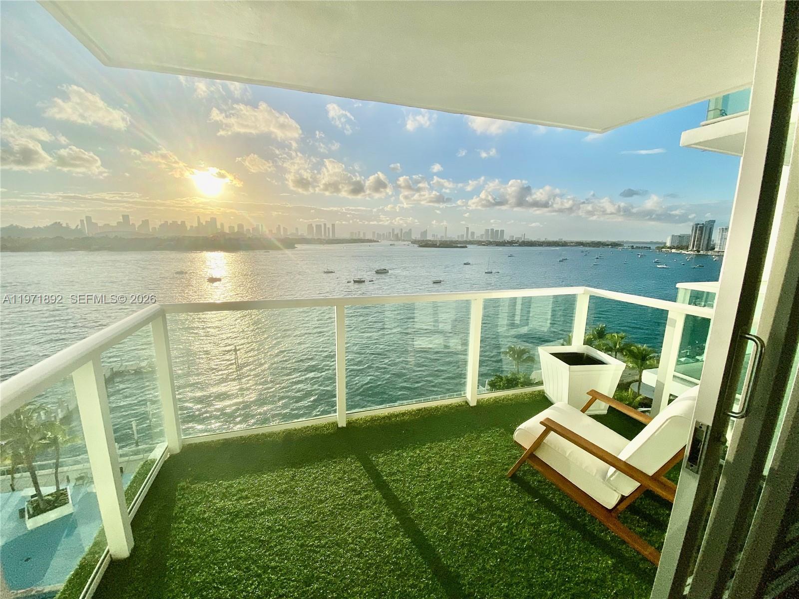 1000 West Ave #914, Miami Beach FL 33139
