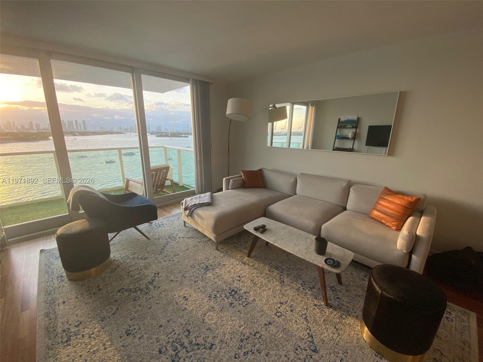 1000 West Ave #914, Miami Beach FL 33139