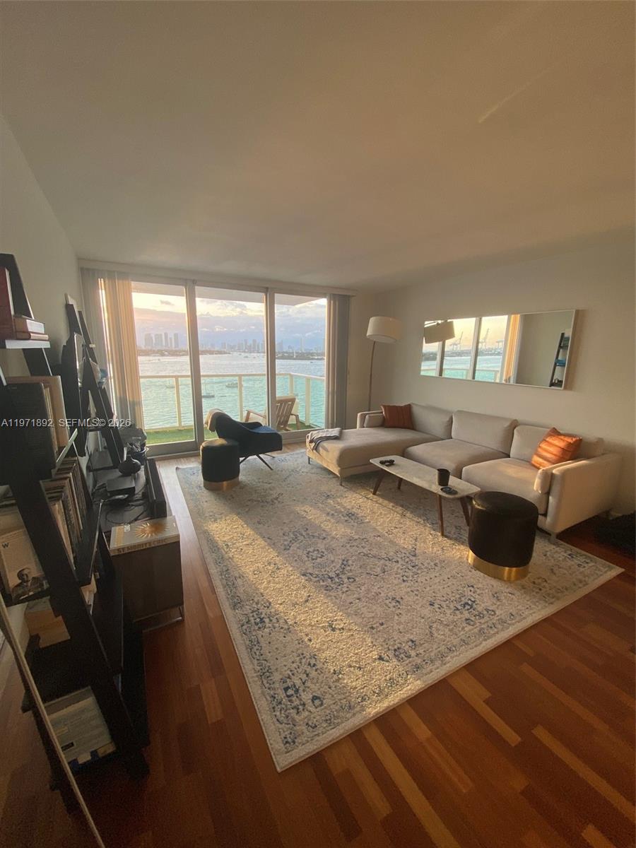1000 West Ave #914, Miami Beach FL 33139