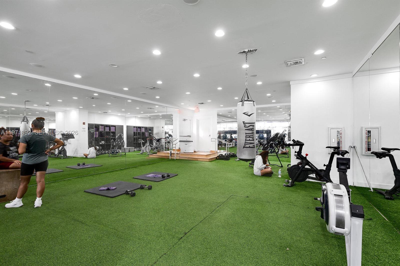 1000 West Ave #914, Miami Beach FL 33139