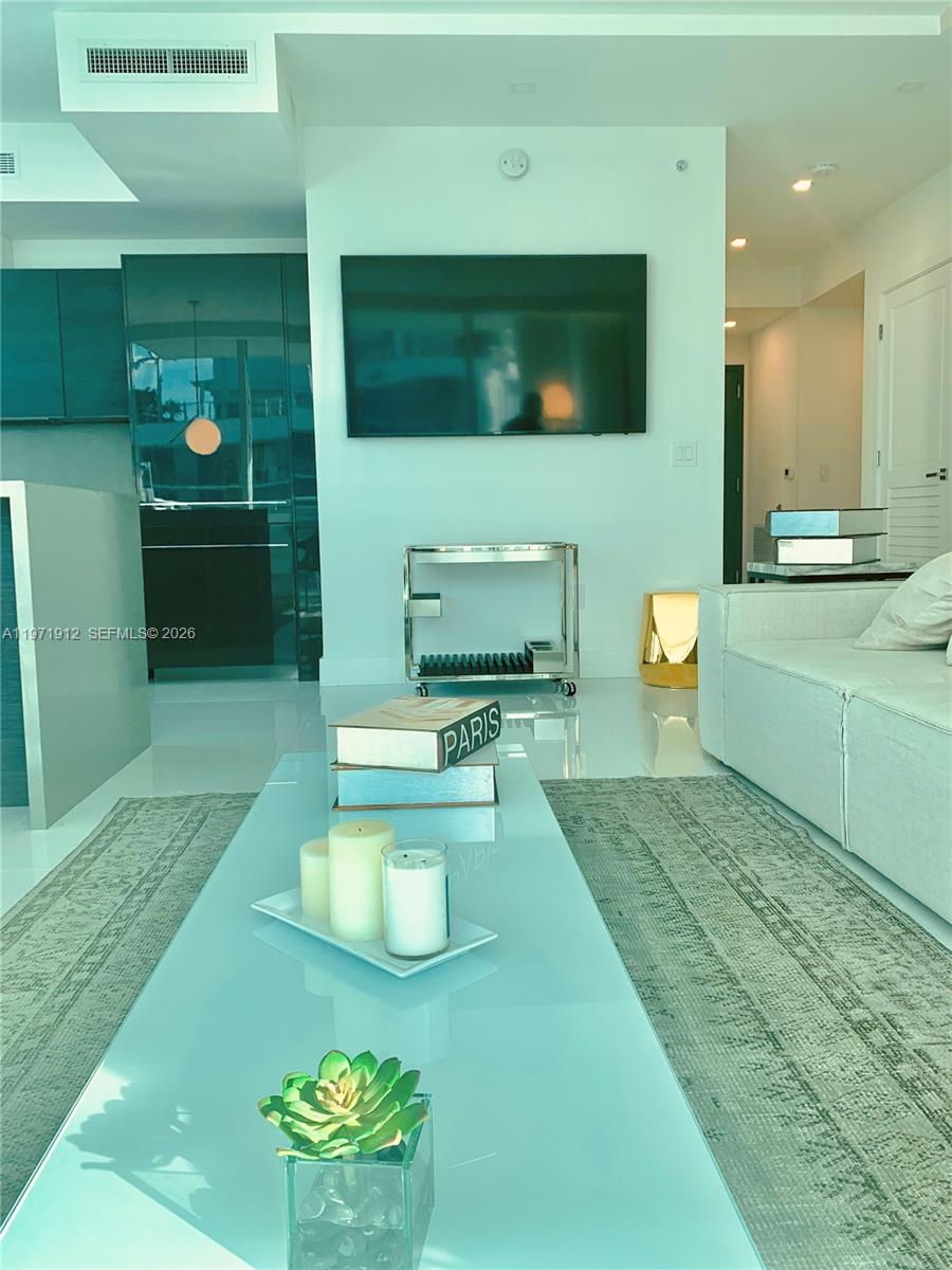 1080 Brickell Ave #4009, Miami FL 33131