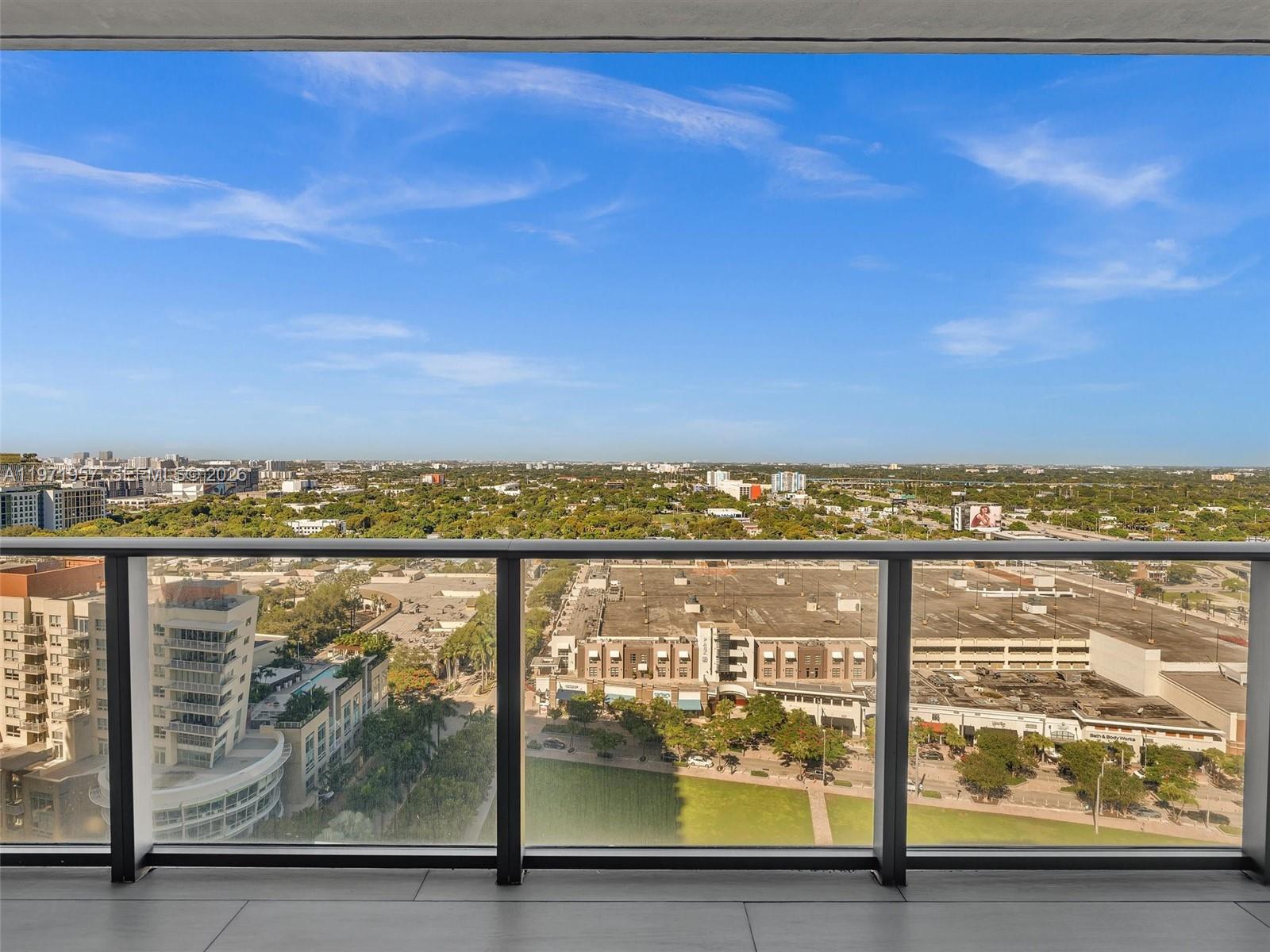 121 NE 34th St #2016, Miami FL 33137