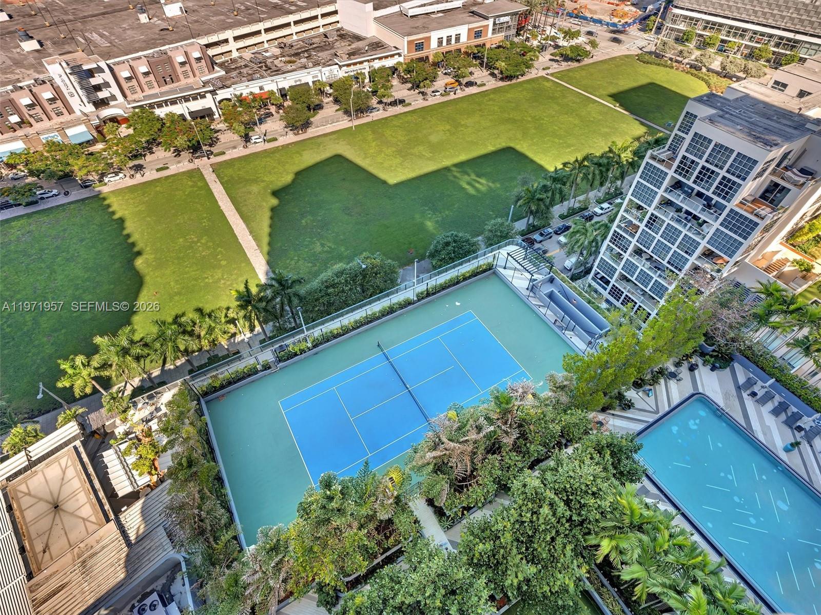121 NE 34th St #2016, Miami FL 33137